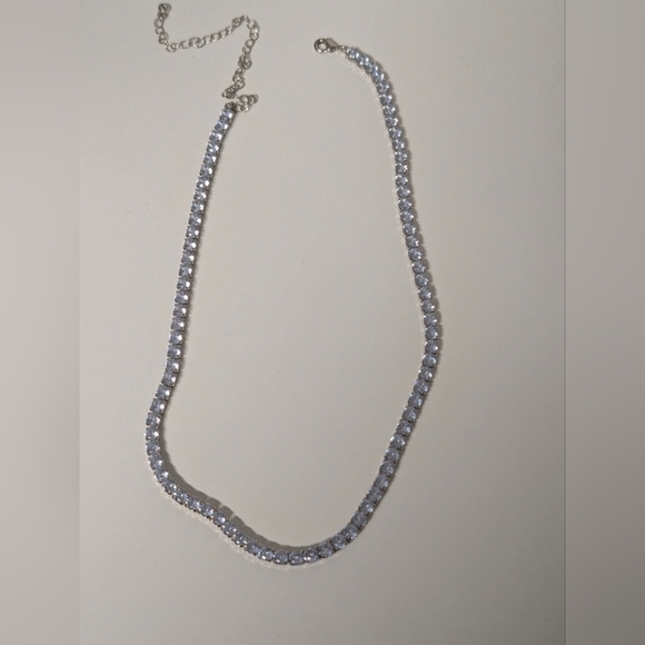 Jewelry - Elegant Silver Crystal Tennis Necklace - White